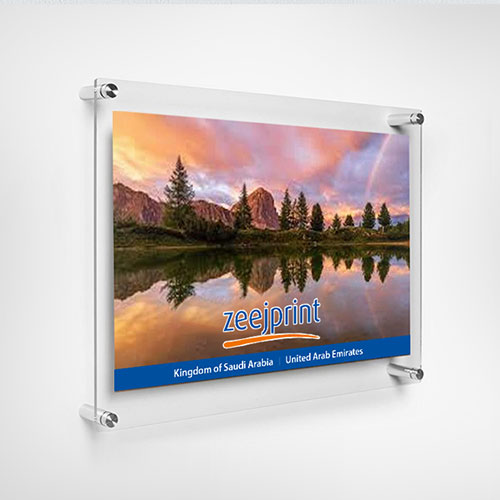 Acrylic Display 70 x 50 x 1 cm